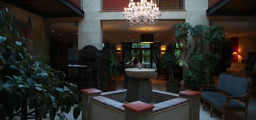 Le Pavillon Du Chateau, & Hotel 4*